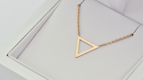 Symbolika šperků: trojúhelník